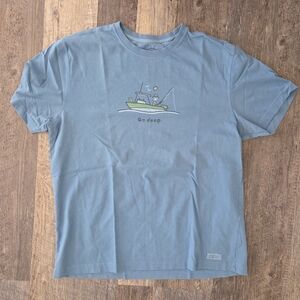 Life Is Good Men's L Blue Fishing Classic Fit Short Sleeve Tee Tshirt Go Deep